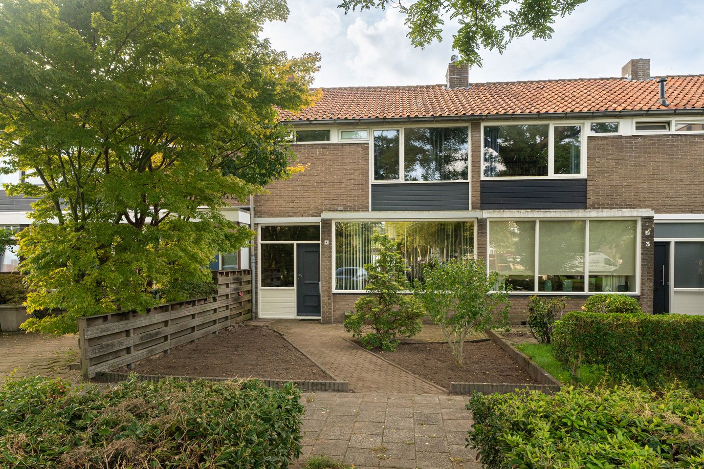 Photo 1 of Voorvang 4