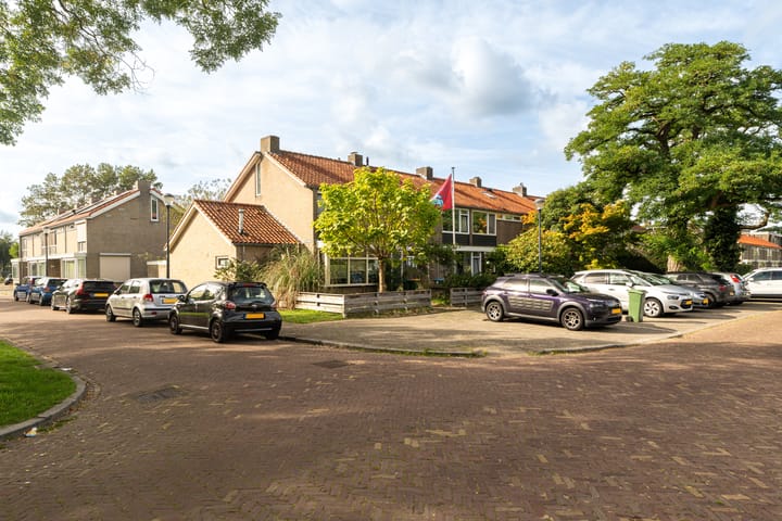 Photo 4 of Voorvang 4