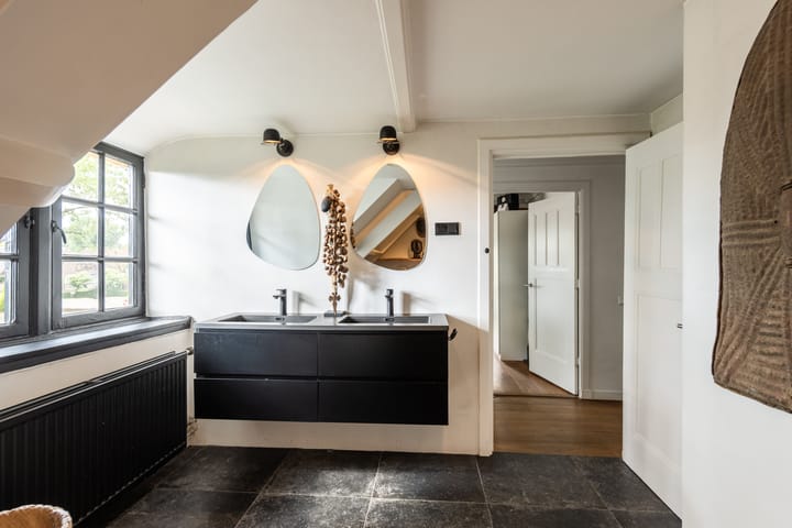 Tussenwoning te koop: Torenlaan 26A, Laren (Nh)