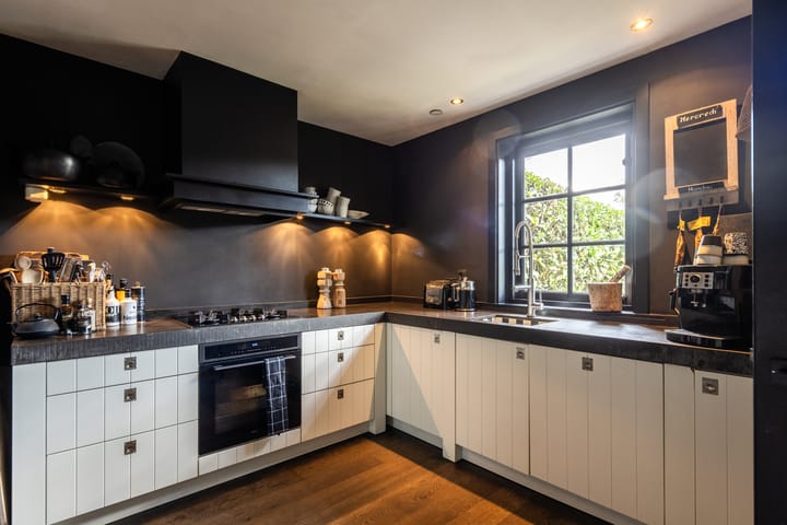 Tussenwoning te koop: Torenlaan 26A, Laren (Nh)