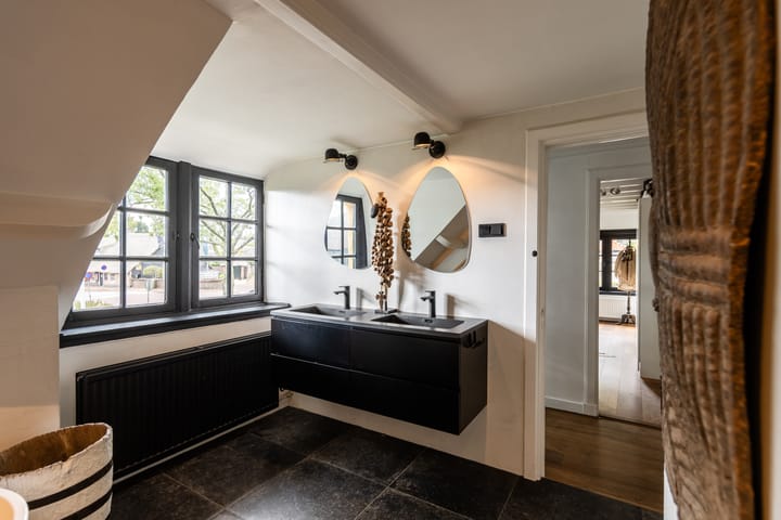 Tussenwoning te koop: Torenlaan 26A, Laren (Nh)