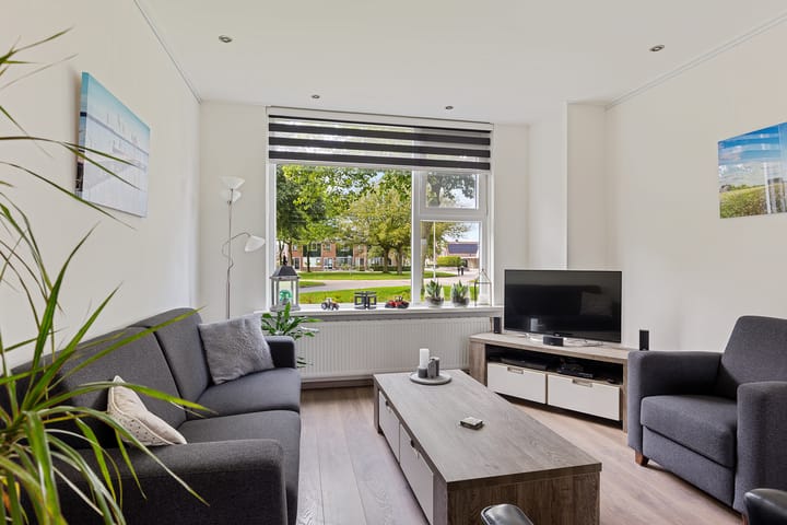 Hoekwoning te koop: Prof. Holwardastrjitte 55, Holwert