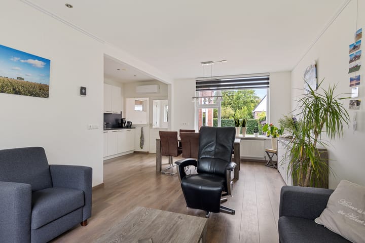 Hoekwoning te koop: Prof. Holwardastrjitte 55, Holwert