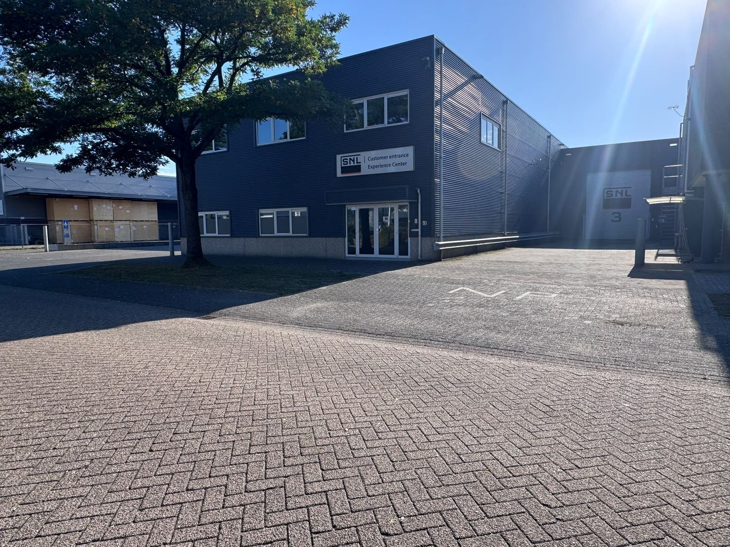 Bekijk foto 3 van Madame Curieweg 12