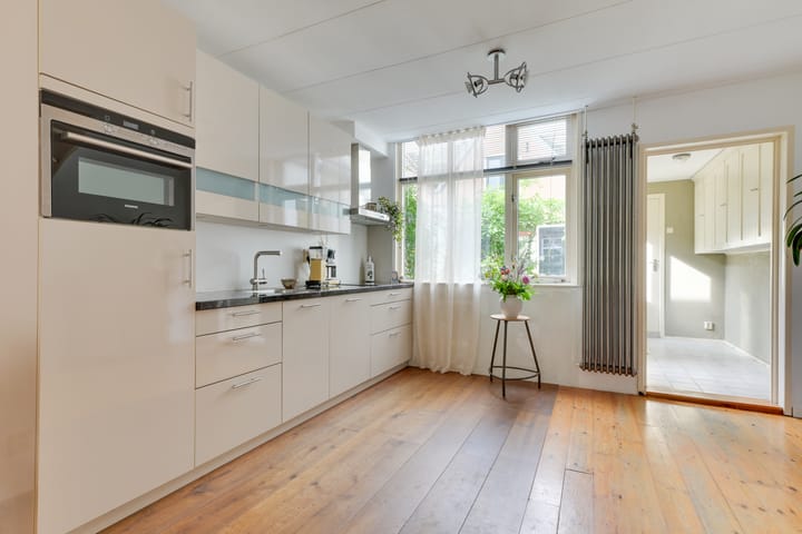 Tussenwoning te koop: Oosterburgstraat 6, Alkmaar