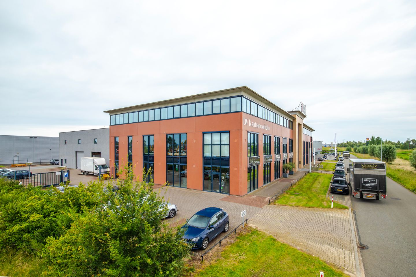View photo 2 of Ressenerbroek 26-d