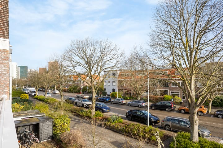 Appartement te koop: Koningin Wilhelminalaan 422, Voorburg