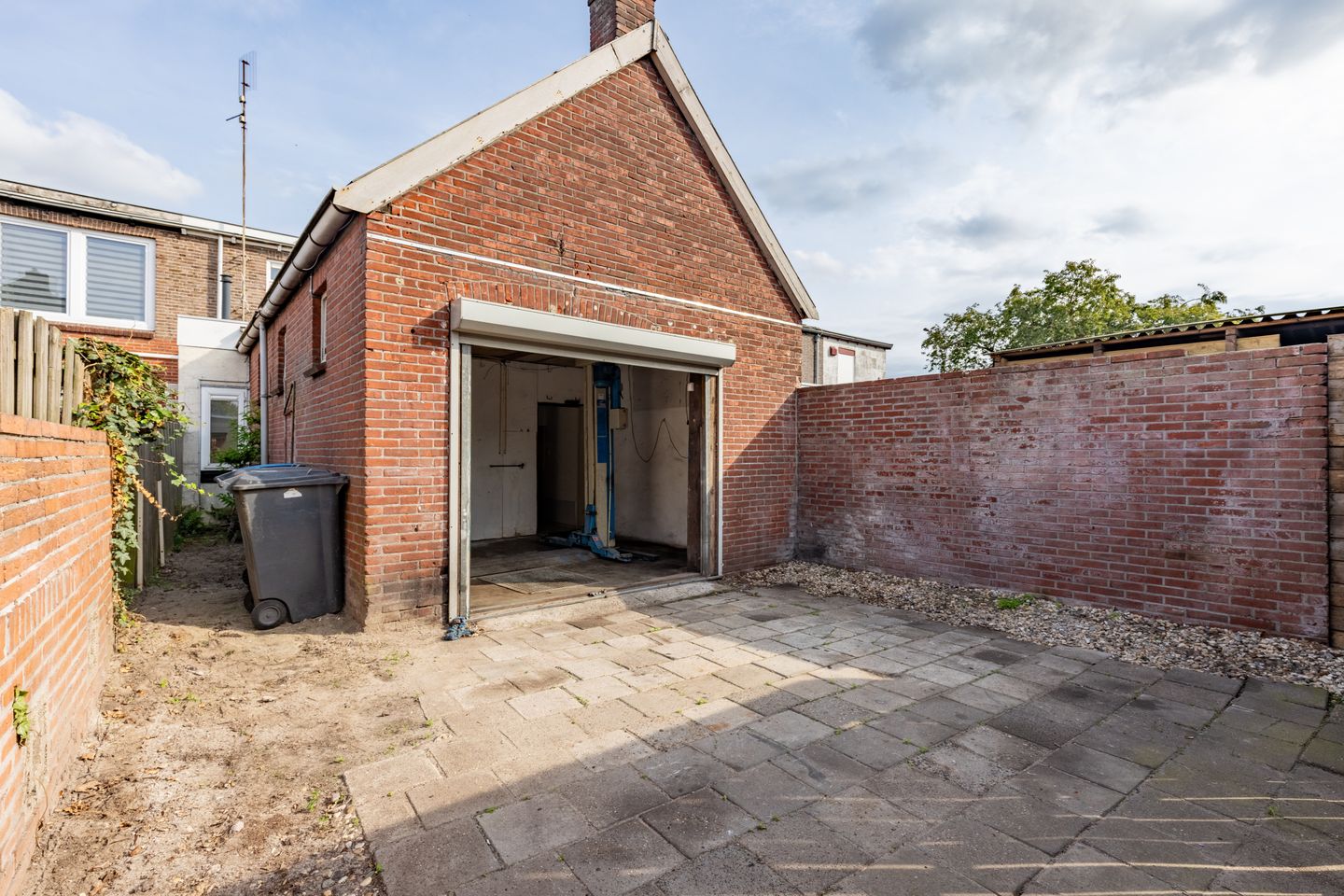 Foto 4 van Ambtstraat 143