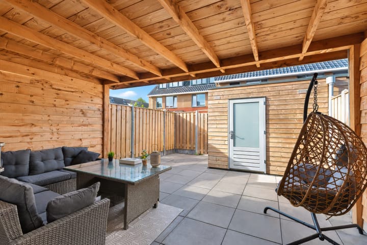 Hoekwoning te koop: Dahliastraat 11A, Baarn