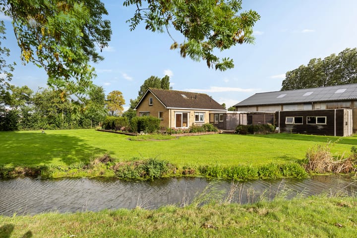 Vrijstaande woning te koop: van Panhuysweg 1B, Tjerkwerd