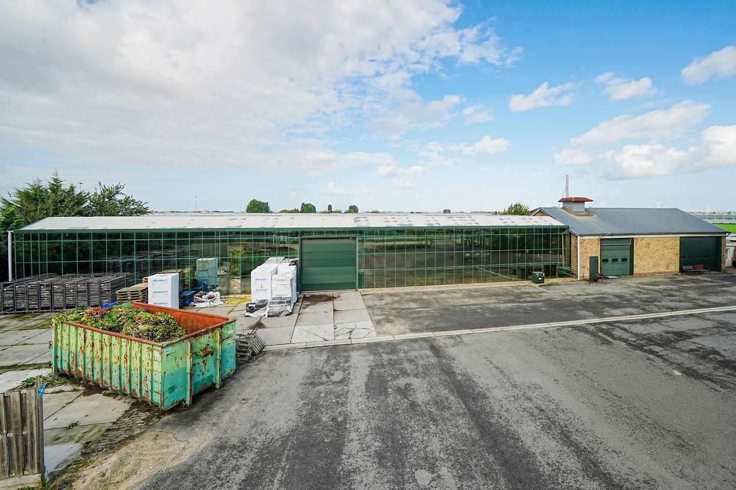Bekijk foto 1 van Overbuurtseweg 16