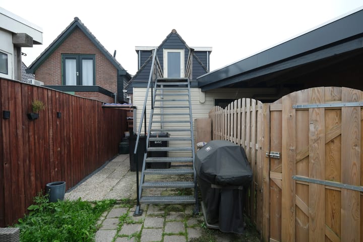 Appartement te koop: Dorpsstraat 49, Tuitjenhorn