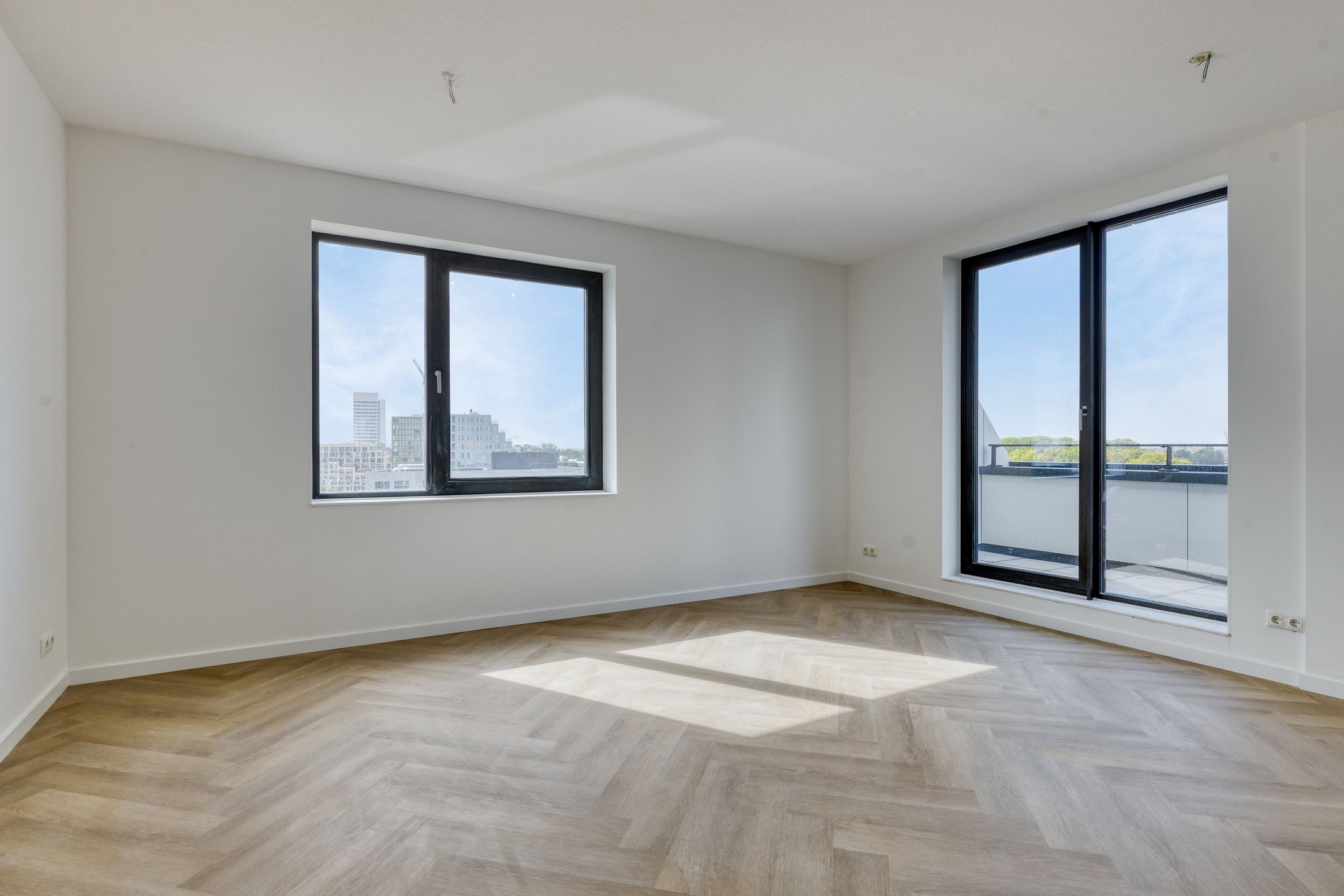 Photo 27 of Mies van der Rohestraat 299