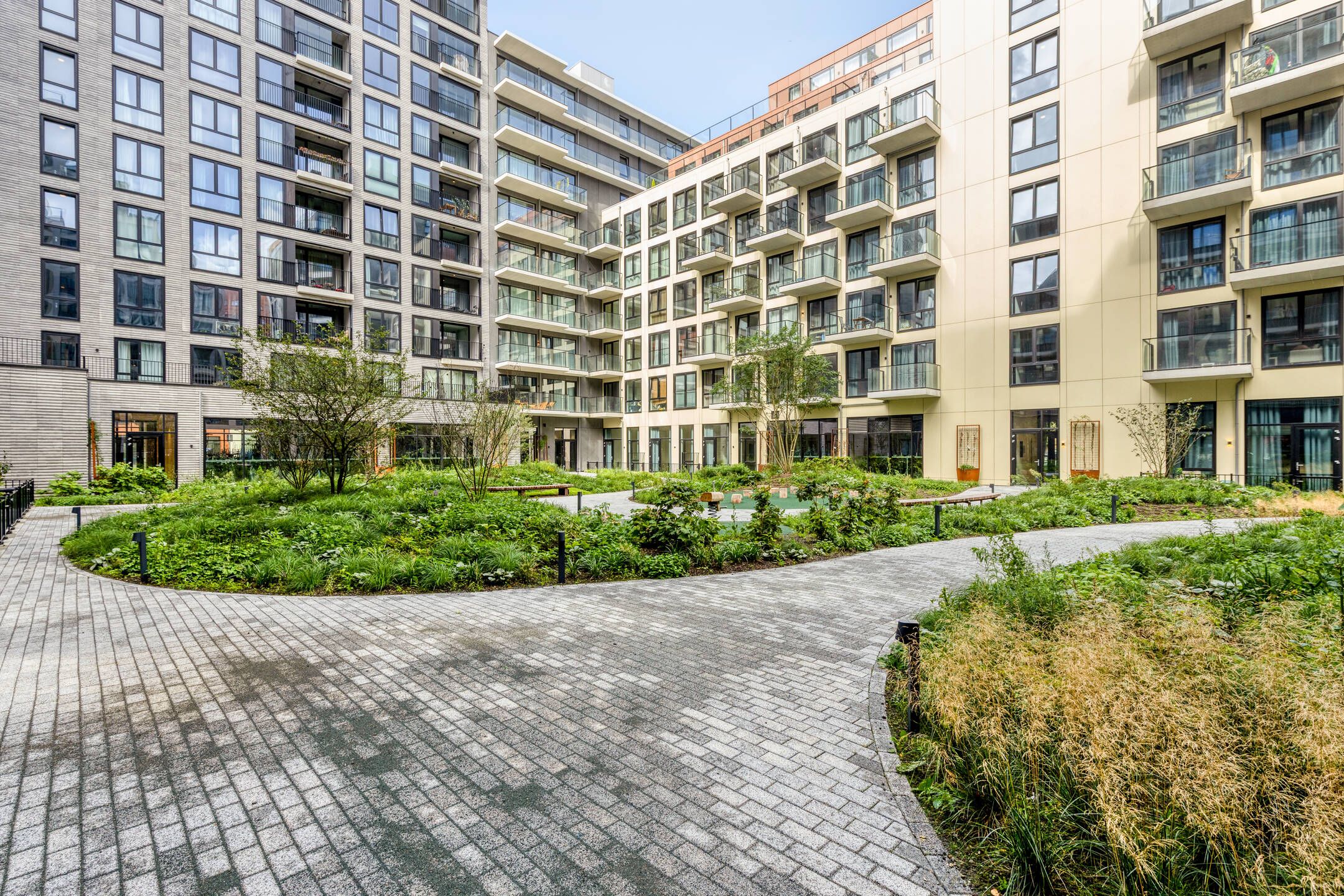 Photo 9 of Mies van der Rohestraat 299