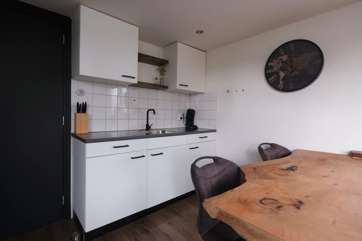 Appartement te koop: Dorpsstraat 49, Tuitjenhorn