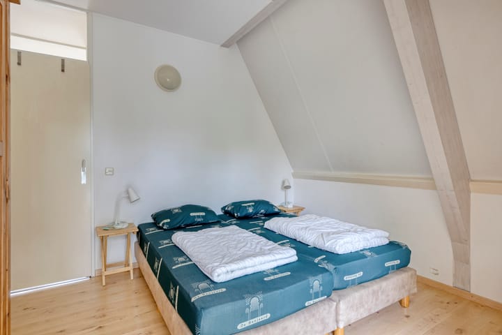 Twee-onder-één-kap te koop: Oosterscheldelaan 55, Kamperland