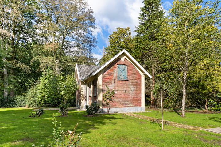 Vrijstaande woning te koop: De Braakweg 138, Enschede