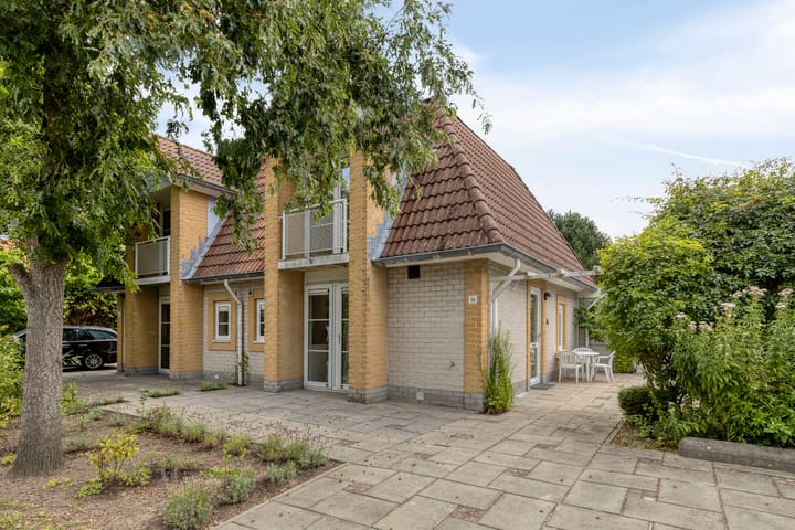 Twee-onder-één-kap te koop: Oosterscheldelaan 55, Kamperland