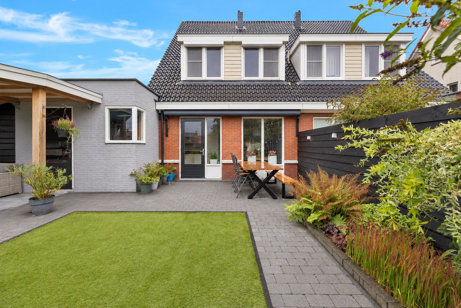 Photo 36 of Irissenstraat 31