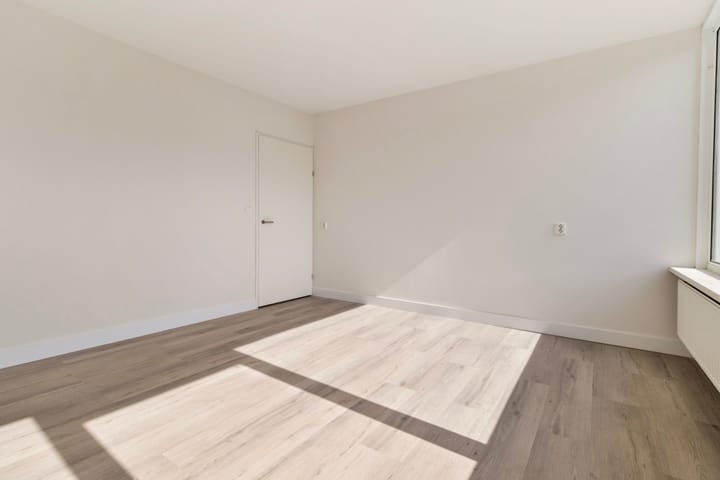 Tussenwoning te koop: Apollostraat 3, Roermond