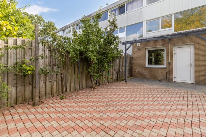 Tussenwoning te koop: Apollostraat 3, Roermond