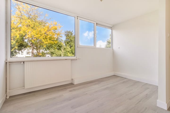 Tussenwoning te koop: Apollostraat 3, Roermond
