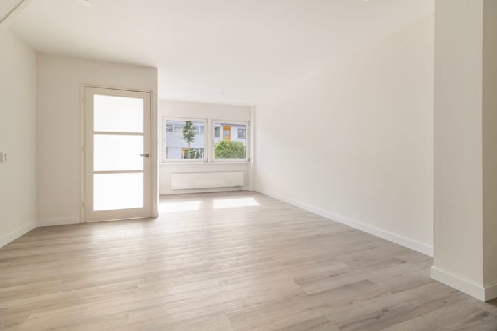 Tussenwoning te koop: Apollostraat 3, Roermond