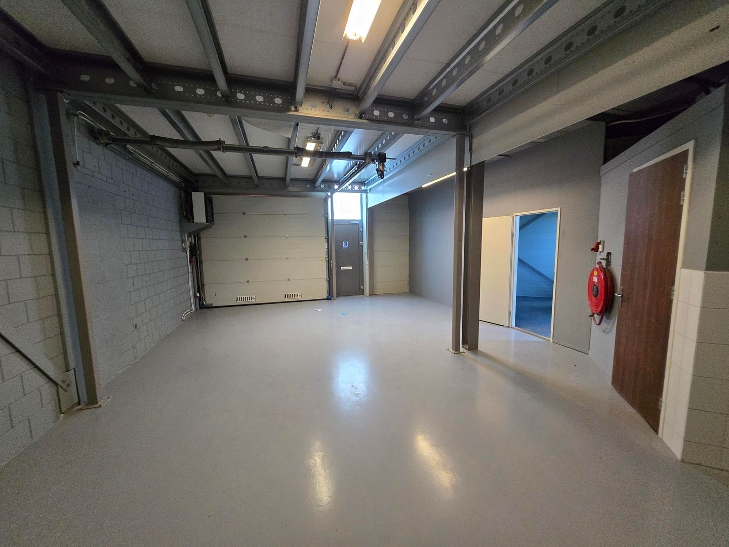 Bekijk foto 4 van Otto van Tussenbroekstraat 133