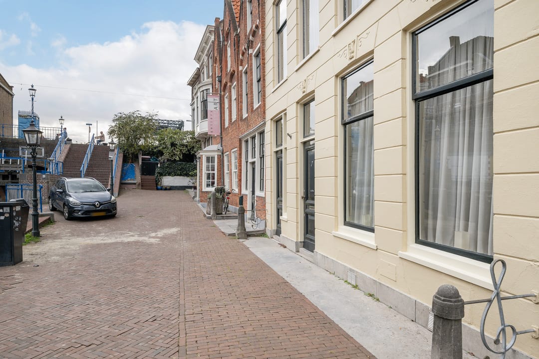 Photo 52 of Veerstraat 7