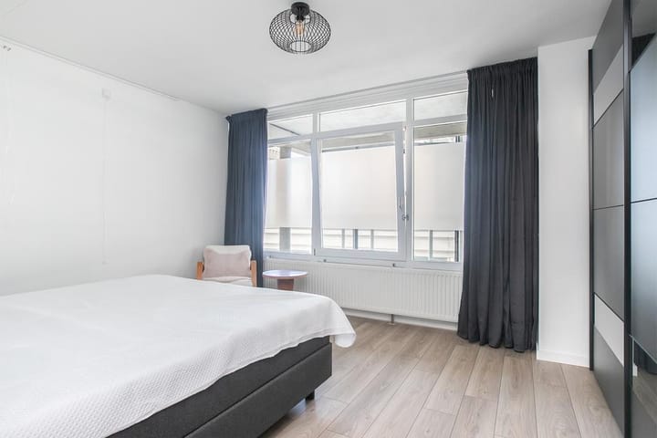 Appartement te huur: Omval 347, Amsterdam