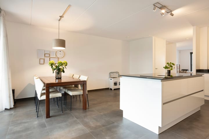 Tussenwoning te koop: Vuurlibel 14, Son En Breugel