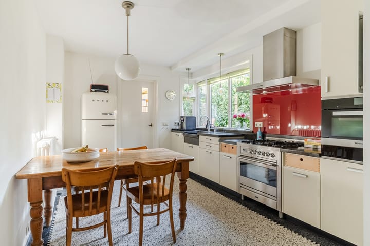 Tussenwoning te koop: Oisterwijksebaan 174, Tilburg