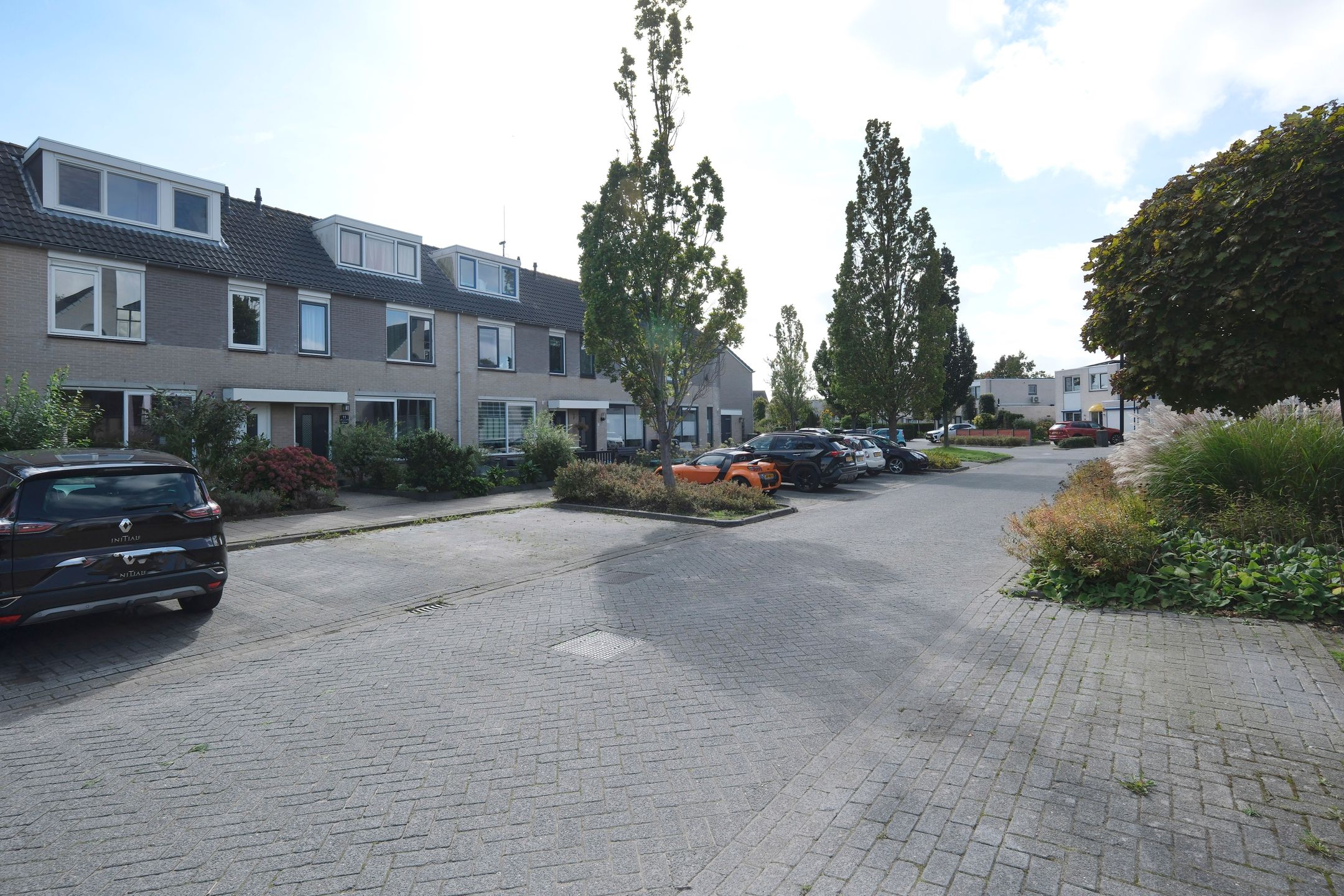 Photo 36 of Moerbeeklaan 9