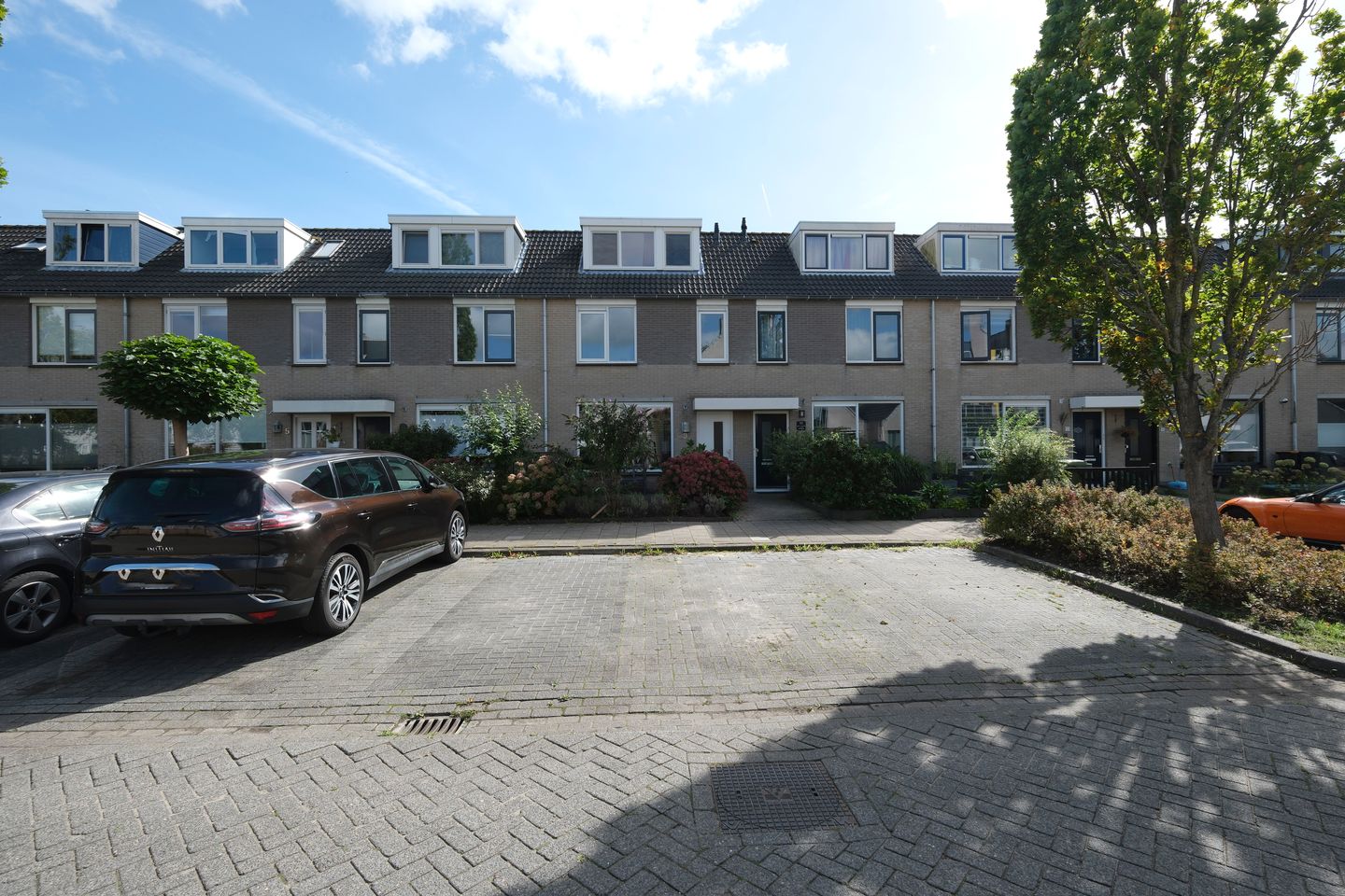 Photo 34 of Moerbeeklaan 9