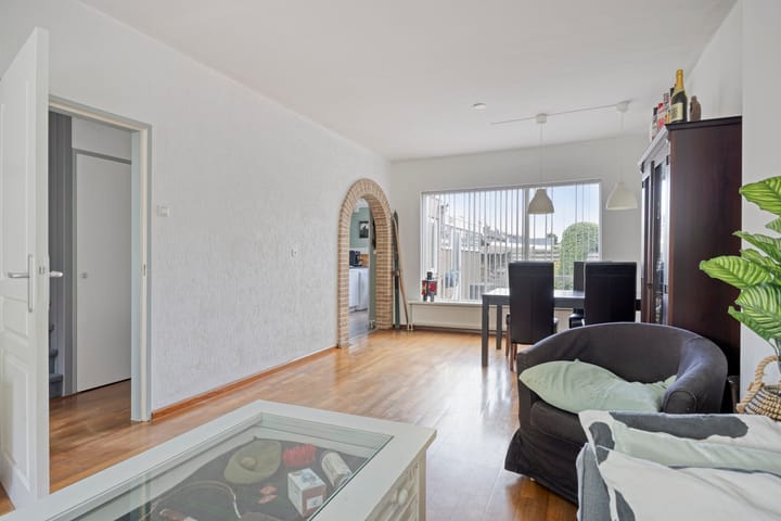 Hoekwoning te koop: Beukenlaan 2, Middenmeer