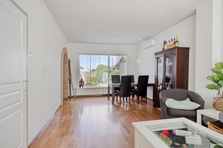Hoekwoning te koop: Beukenlaan 2, Middenmeer