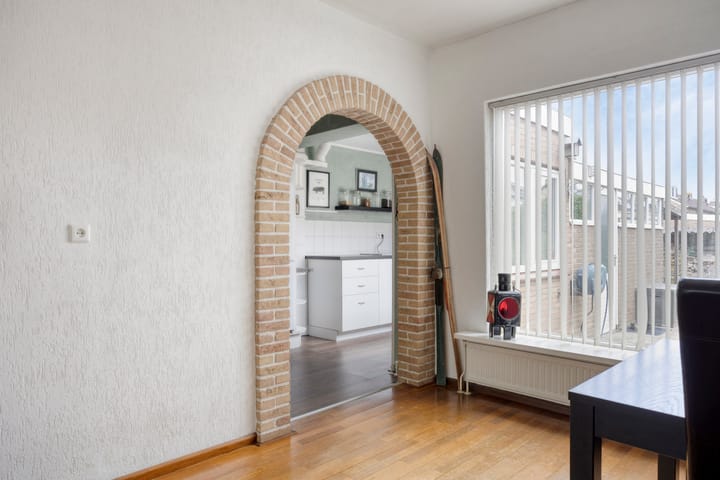 Hoekwoning te koop: Beukenlaan 2, Middenmeer