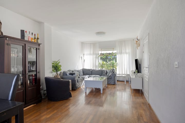 Hoekwoning te koop: Beukenlaan 2, Middenmeer