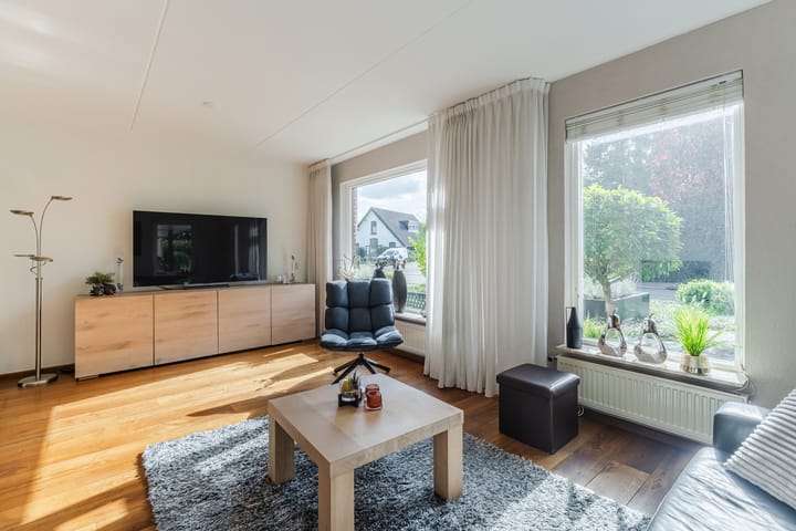 Tussenwoning te koop: Wethouder Rikkerslaan 17, Ermelo