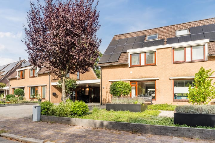 Tussenwoning te koop: Wethouder Rikkerslaan 17, Ermelo