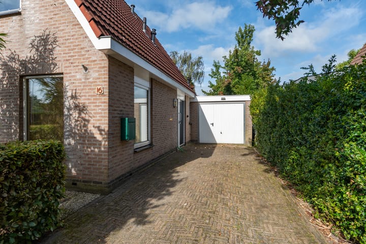 Hoekwoning te koop: De Weech 16, Luxwoude