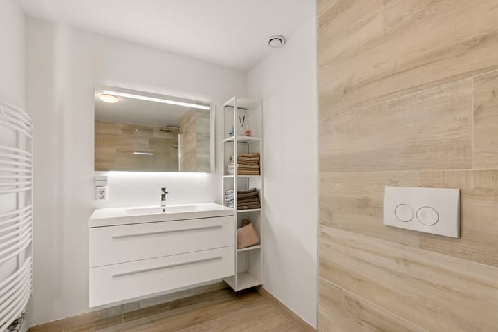 Tussenwoning te koop: Simon van Collemstraat 92, Almere