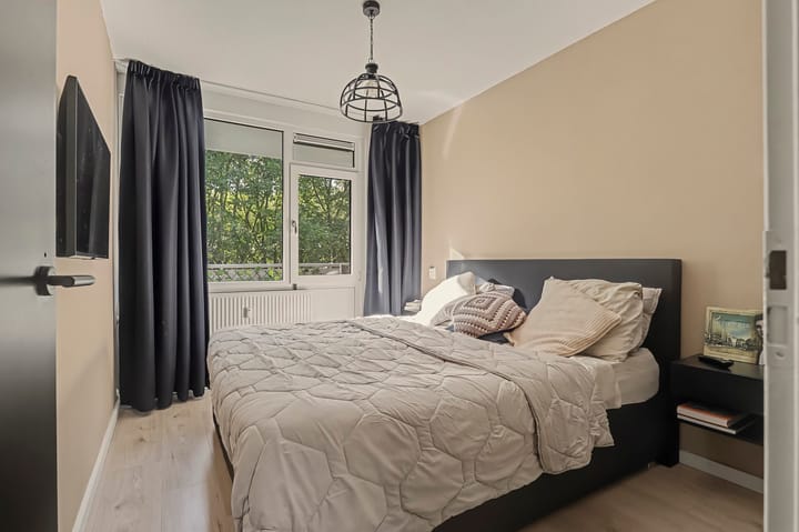 Appartement te koop: Robert Kochplaats 227, Rotterdam