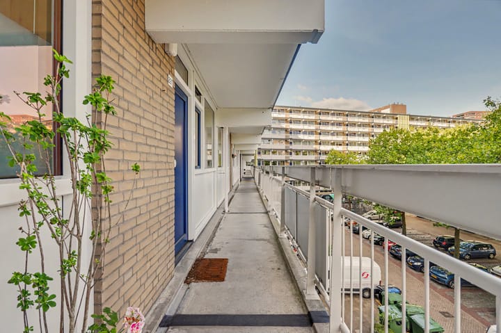 Appartement te koop: Robert Kochplaats 227, Rotterdam