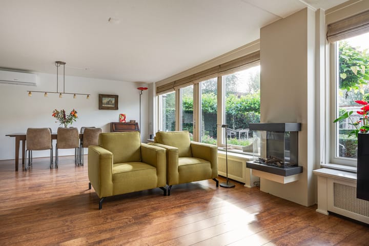 Hoekwoning te koop: Regenboog 105, Elst (Ge)