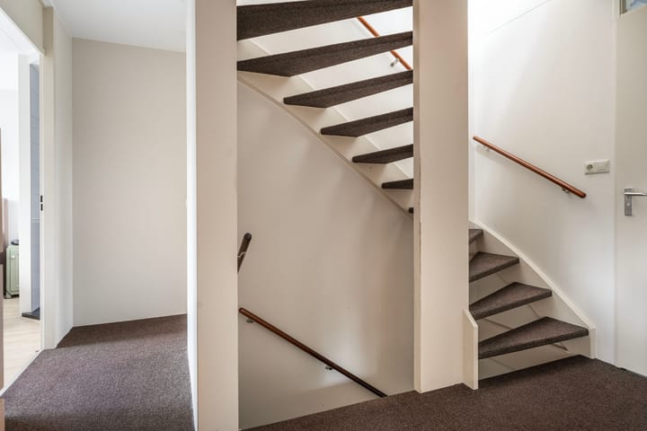 Hoekwoning te koop: Regenboog 105, Elst (Ge)