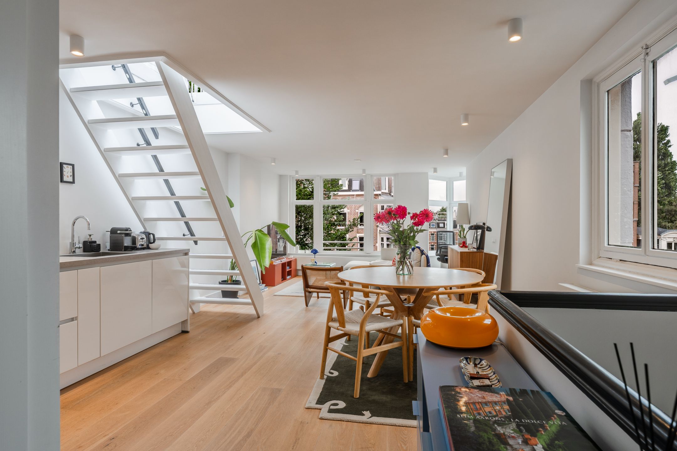 Photo 18 of Gerard Brandtstraat 6-D3