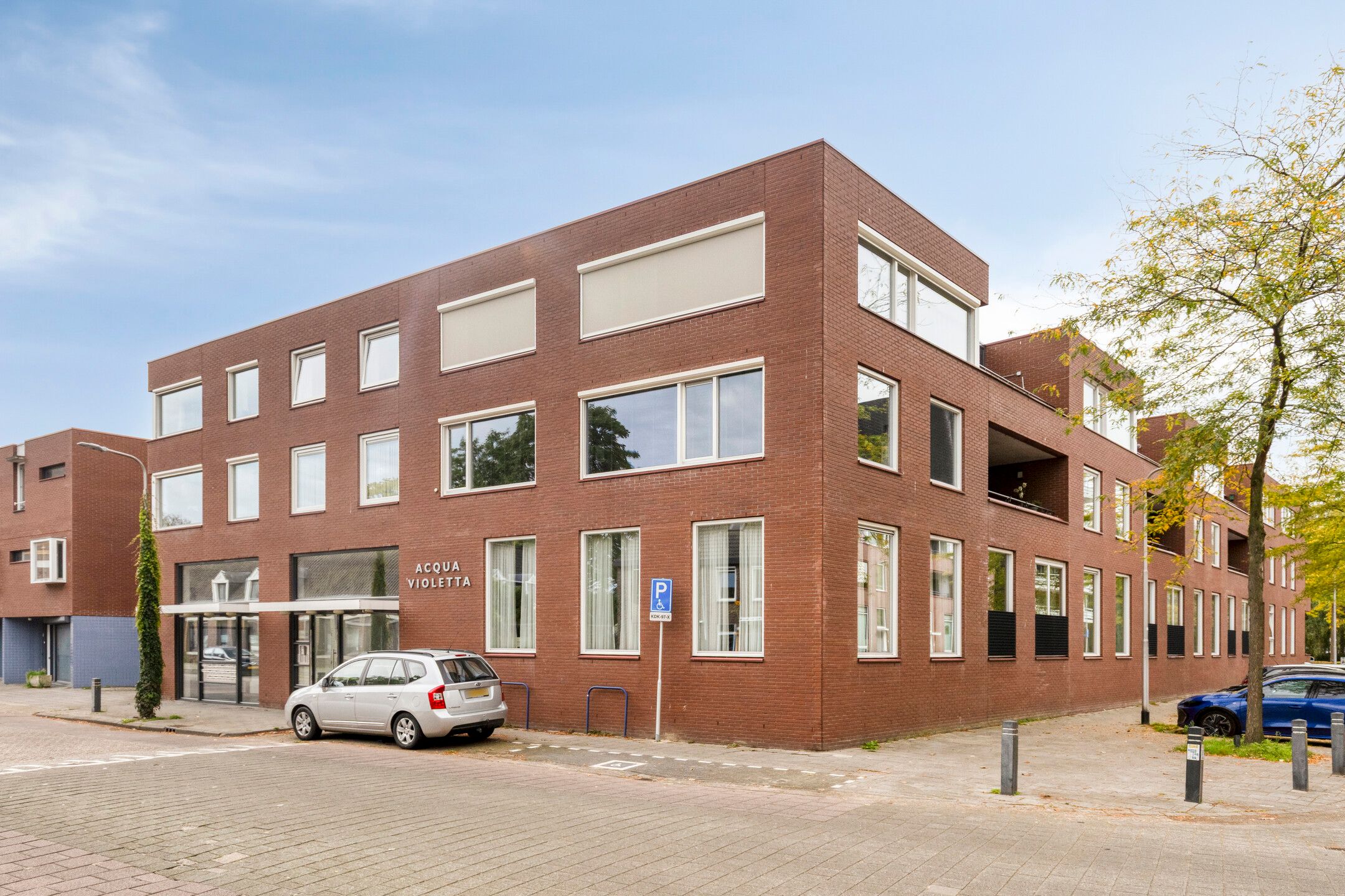 De Regenboogstraat 1