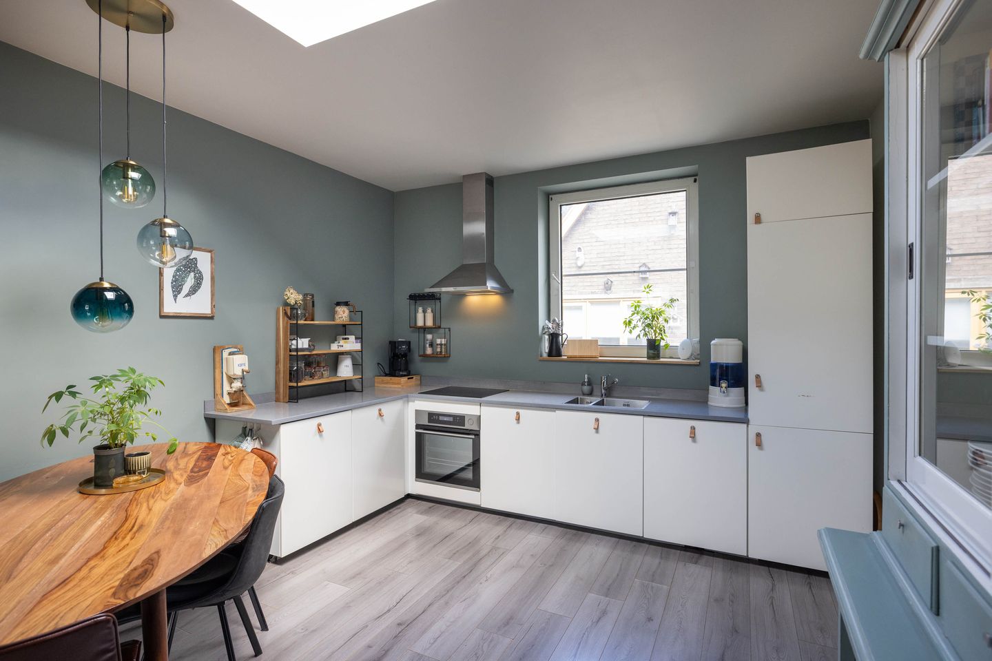 Photo 5 of van Alphenstraat 11