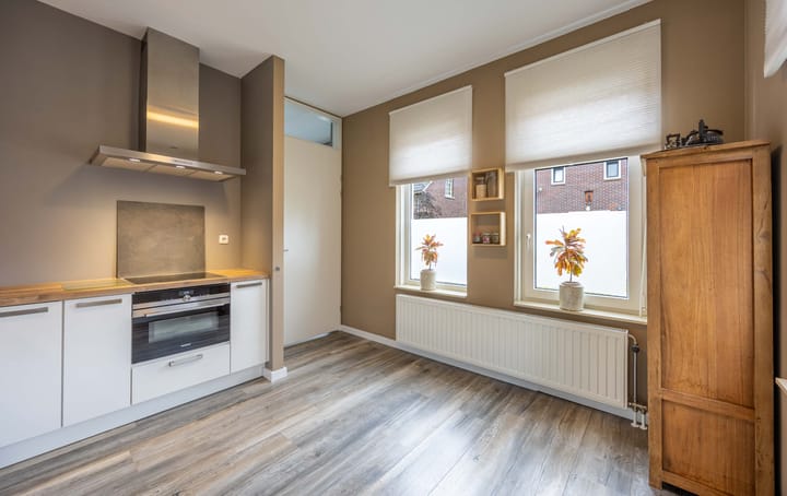 Vrijstaande woning te koop: Oude Kerkstraat 10, Bergen (Li)
